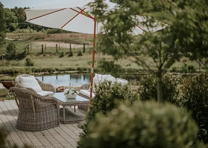 Dom Nad Stawem Dom wakacyjny Domatowo